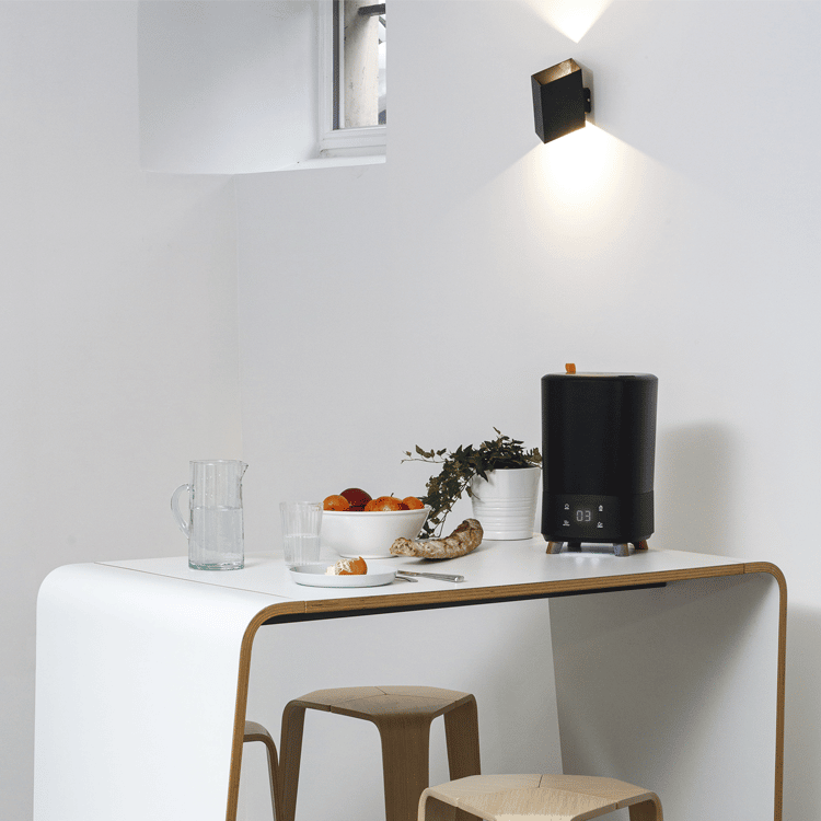 air&me Solnan ultrasonisk luftfukter med stil og pent design i sort