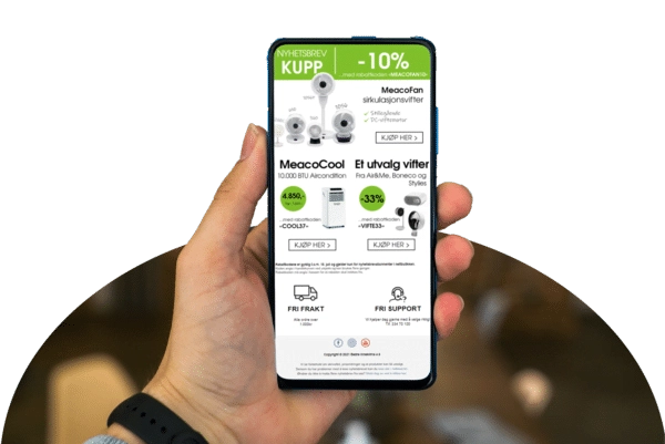 hånd med mobiltelefon og nettbutikken bedre-inneklima.no med produkter på skjermen